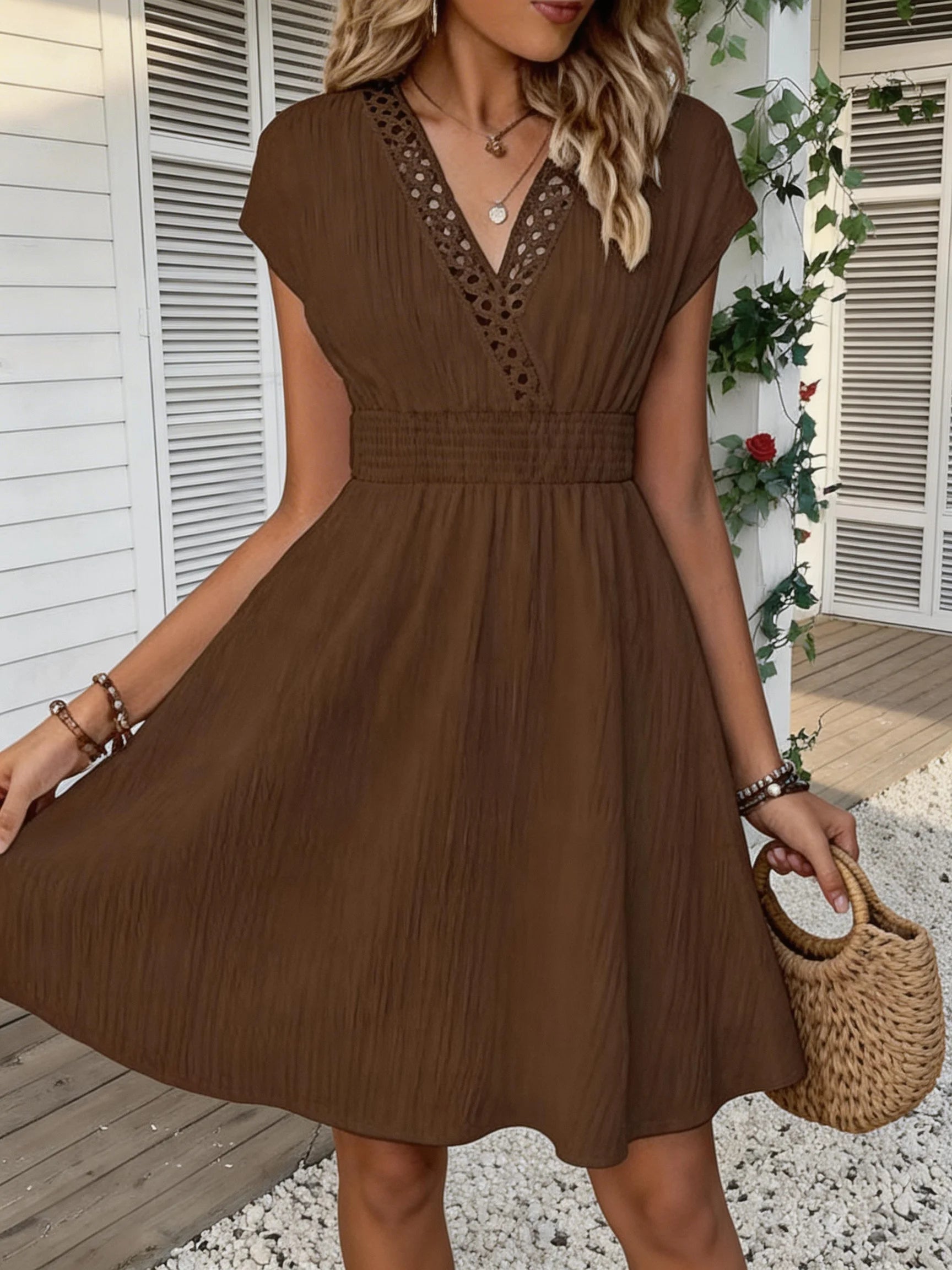 Robe Courte Femme Dentelle Col V | Manches Bouffantes Style Français | Robe Rayée Cintrée